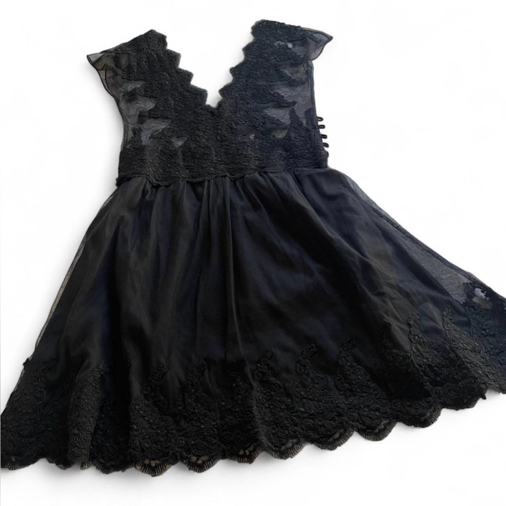 Kimchi Blue Black Lace Formal Women’s Dress